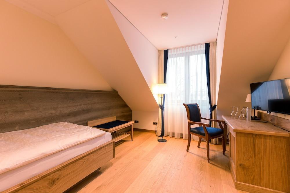 Hotel & Gaststaette Zum Erdinger Weissbraeu Мюнхен Экстерьер фото