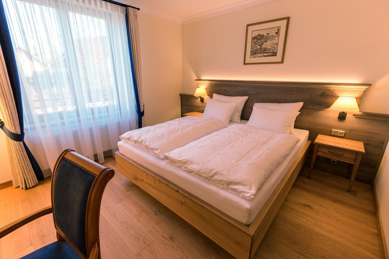 Hotel & Gaststaette Zum Erdinger Weissbraeu Мюнхен Экстерьер фото