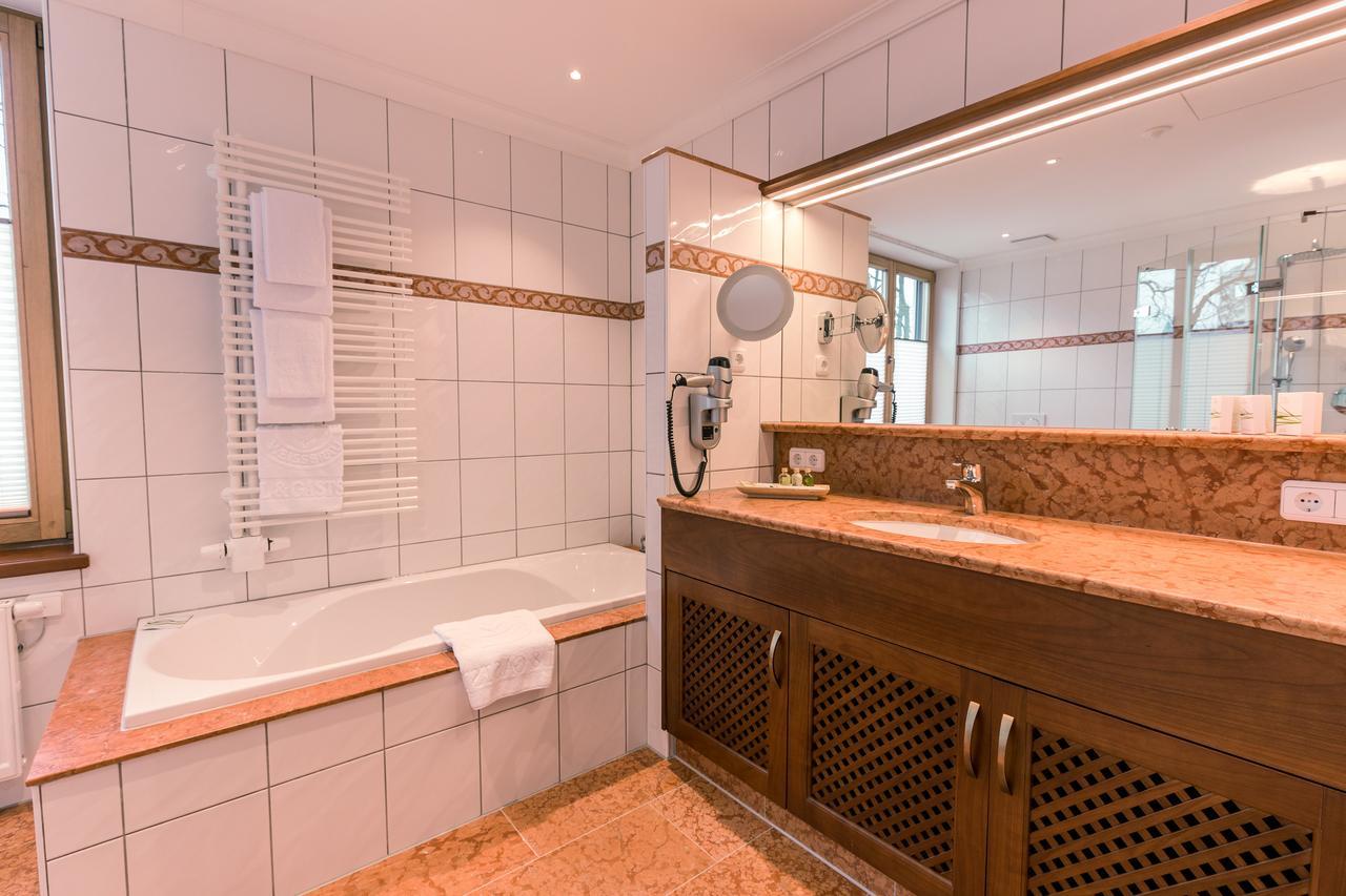 Hotel & Gaststaette Zum Erdinger Weissbraeu Мюнхен Экстерьер фото