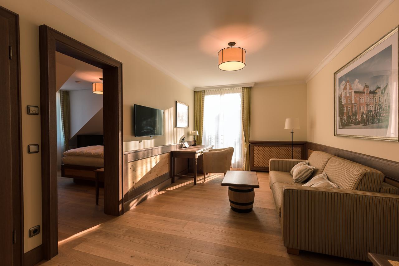 Hotel & Gaststaette Zum Erdinger Weissbraeu Мюнхен Экстерьер фото